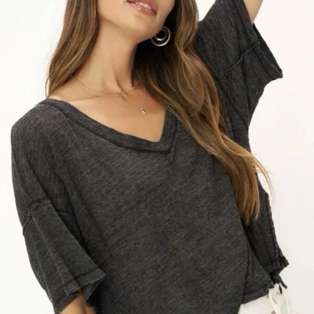 Project Social T-Oh Girl Raw V Neck Textured Tee-Women’s Size: Large-Color: Gray